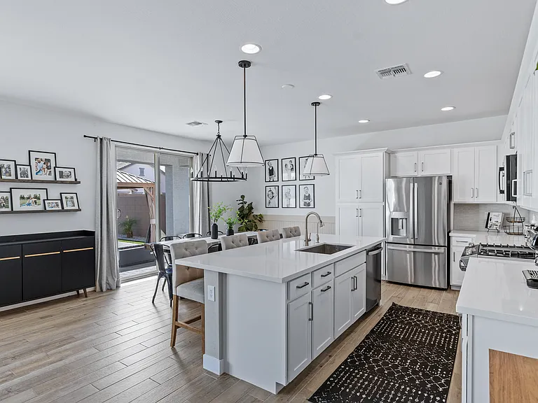 14233 W Cottontail Ln — Photo 7