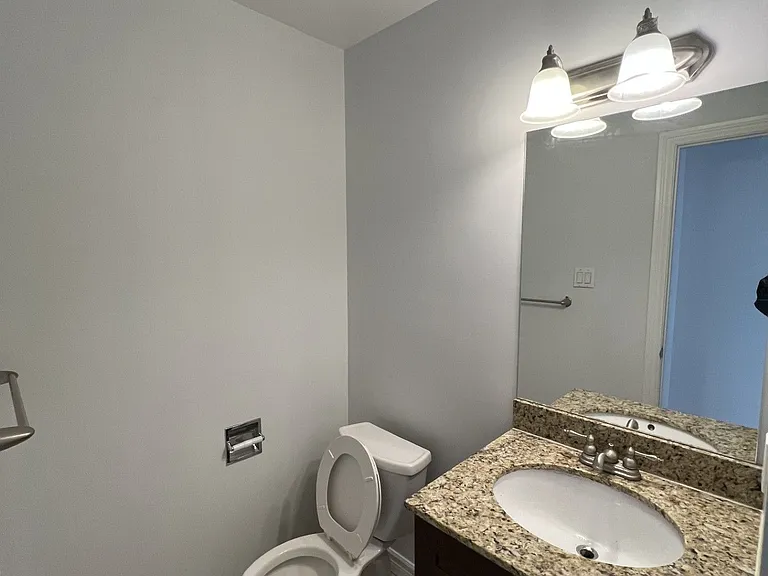 91 Campania Cres — Photo 16