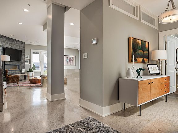 5th image of 800 Market St Suite 512