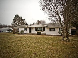 9 William Allen Dr, Paxton, MA 01612