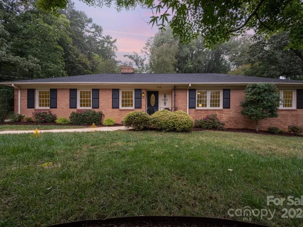 719 Madras Ln, Charlotte, NC 28211
