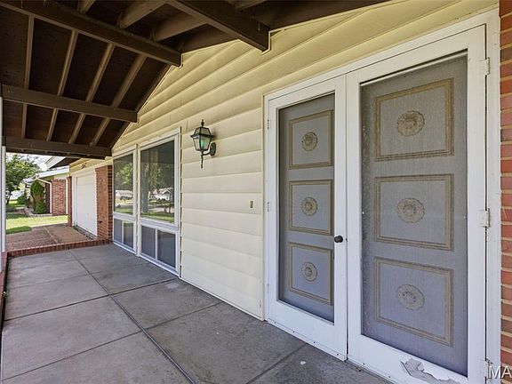 2nd image of 1552 Rathford Dr