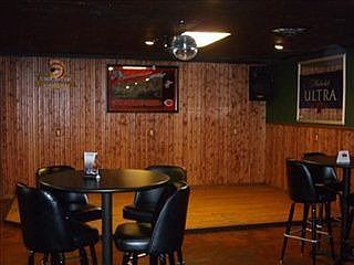 5th image of 118 E Main St