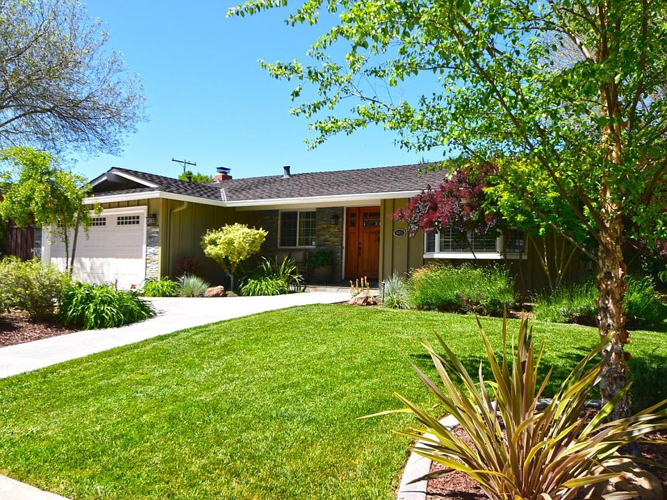 1st image of 905 Wren Dr