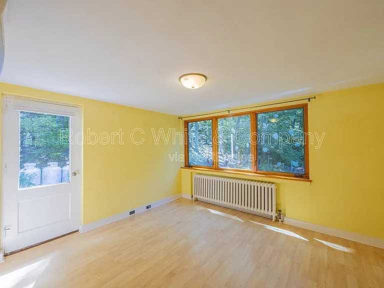 205 Jinny Hill Rd — Photo 27