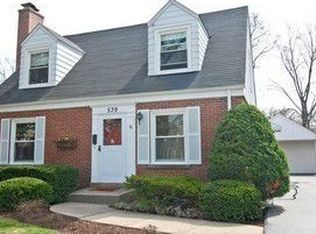 539 Longfellow Ave, Deerfield, IL 60015