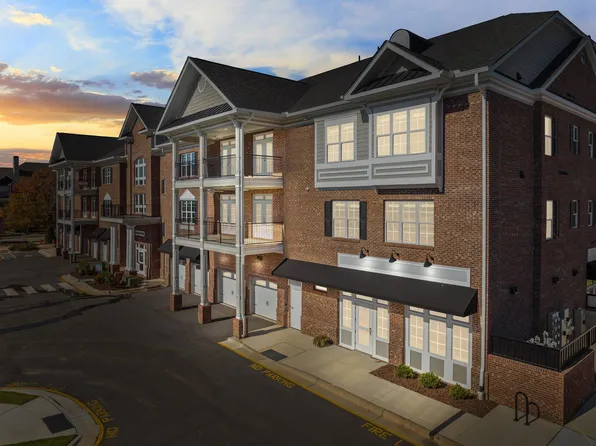 1200 Gathering Park Cir #303, Cary, NC 27519