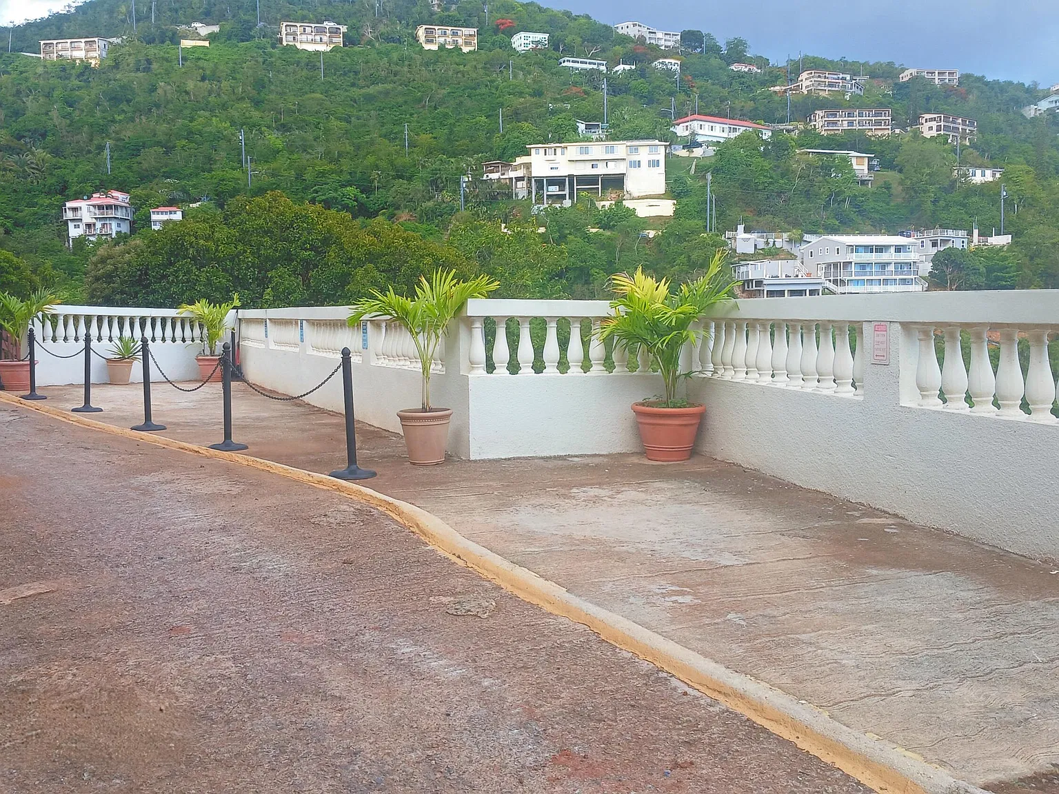 2 bed, $2,500 — Photo 2