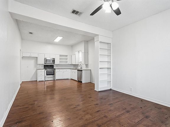 3rd image of 900 W Morgan St