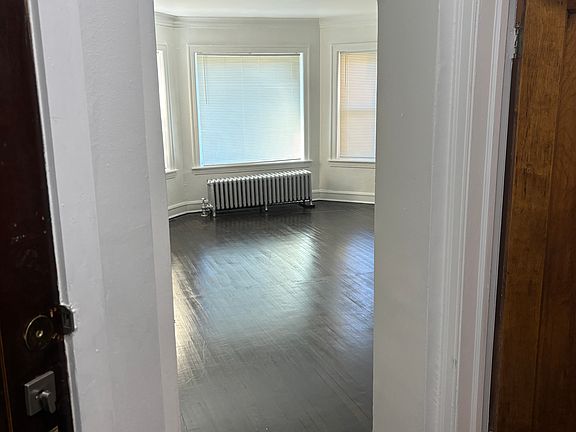 3rd image of 8029 S Maryland Ave APT 1-C