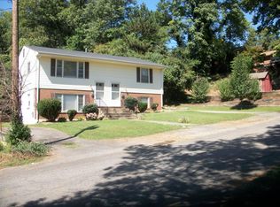 2215 Langdon Rd SW, Roanoke, VA 24015