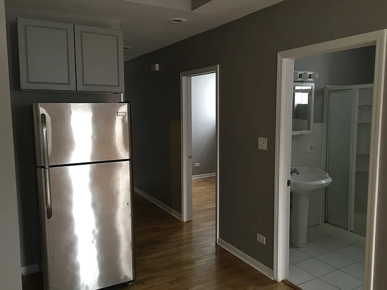 1500 W Chestnut St #1 — Photo 3