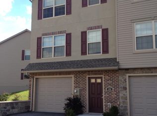 106 High Pointe Dr, Spring Grove, PA 17362