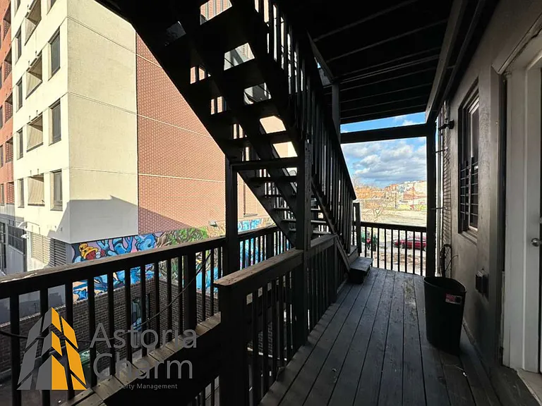 1918 N Charles St #2 — Photo 12