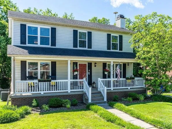 875 Jairus Dr, Lexington, KY 40515