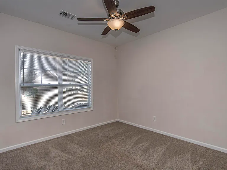 147 Doolittle Dr — Photo 7