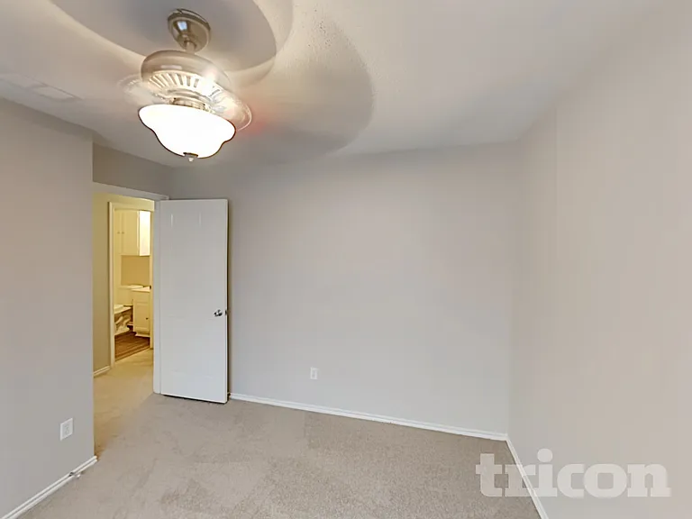 1525 Juniper Ln — Photo 13