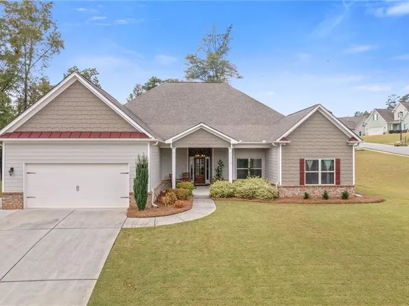 1303 Windstone Ct, Winder, GA 30680
