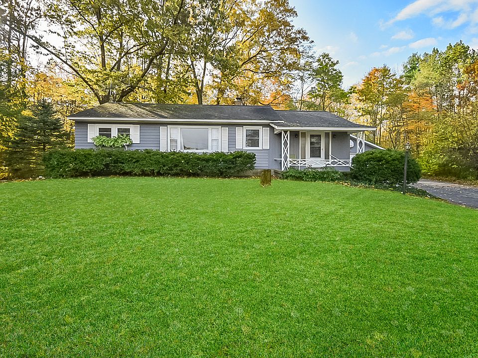 View from front yard