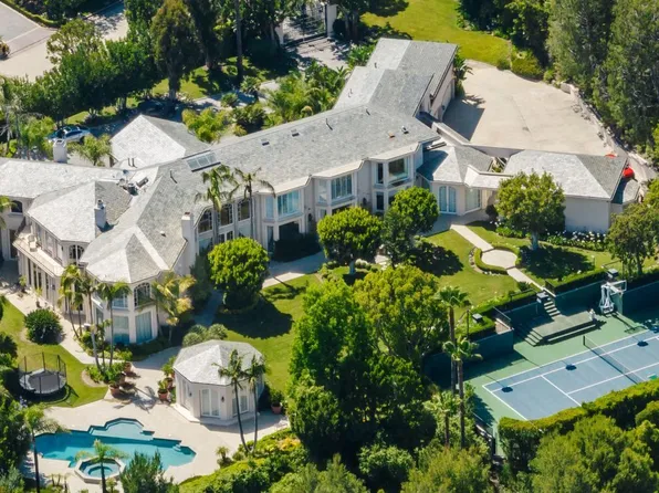 24 Beverly Park Ter, Beverly Hills, CA 90210