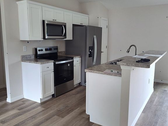 3rd image of 14338 SE 36th Ct