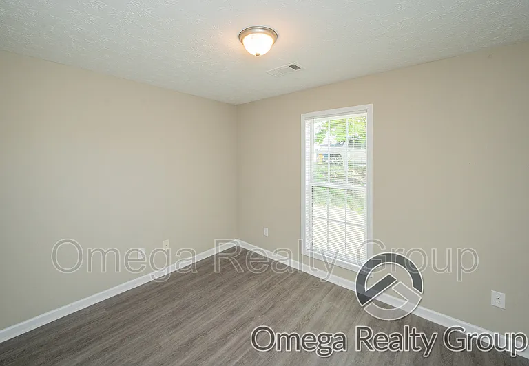2815 Dotti Dr — Photo 35