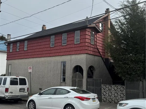 702 Walnut St, Freeland, PA
