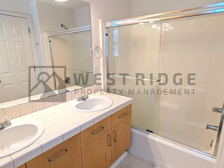 519 SW 207th Ave — Photo 14