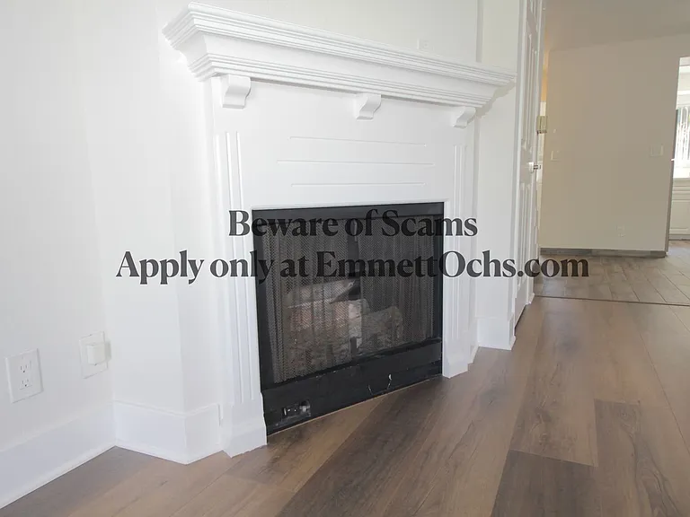 Bundy Townhomes — Photo 4