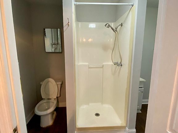 5th image of 1975 1/2 Sanford Ct
