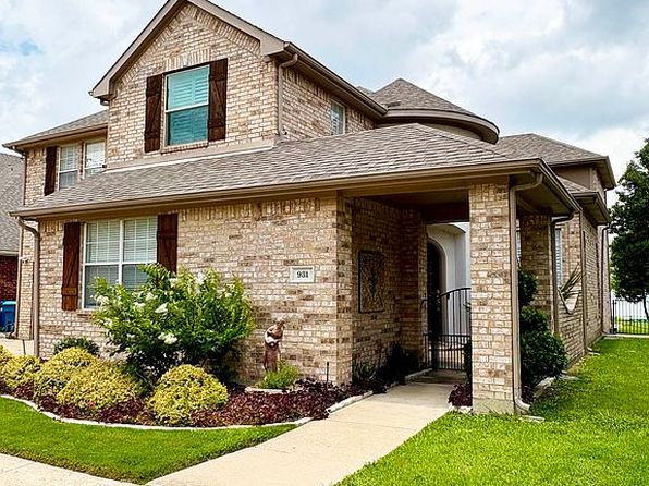 931 Lexington Dr