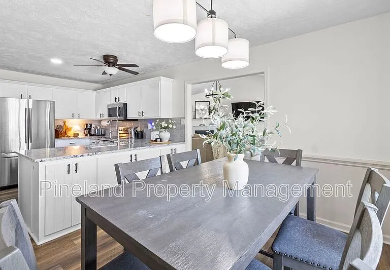 133 Haywood Dr — Photo 11