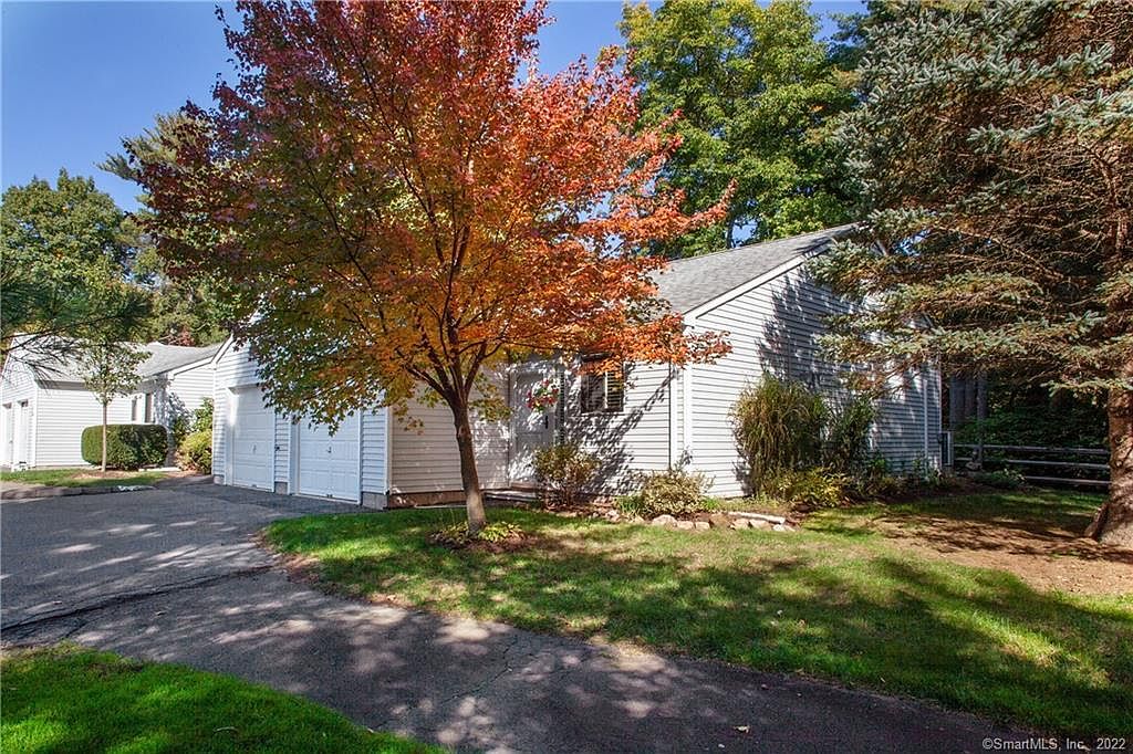 40 Knoll Ln 40, Weatogue, CT 06089 Zillow