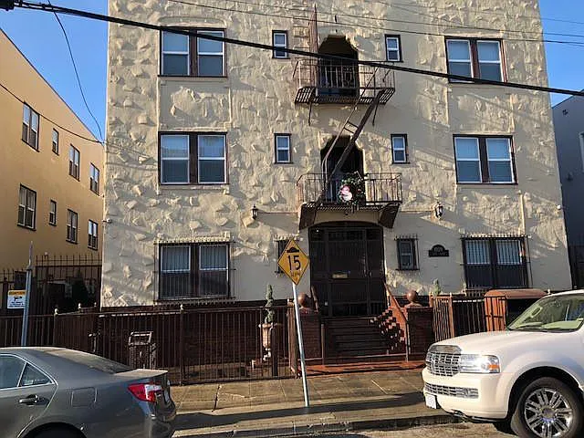 1929 26th Ave #18 — Photo 16