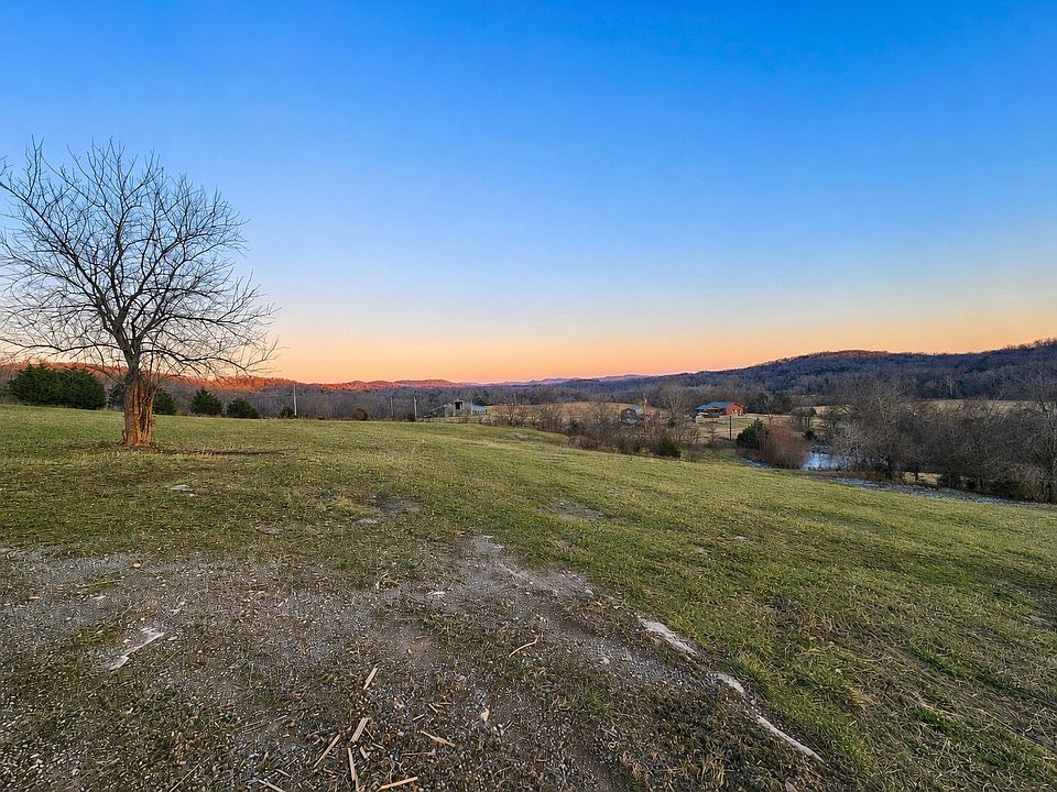 2nd image of 206 Dry Fork Creek Rd