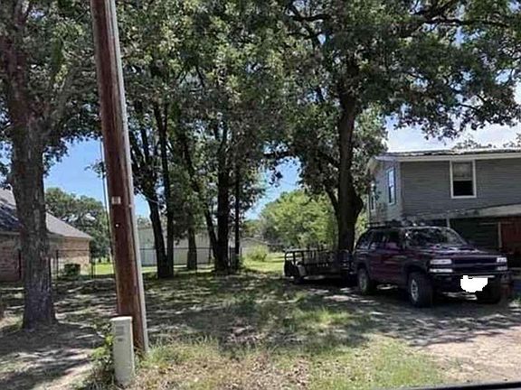 5th image of 104 Shady Shores Dr