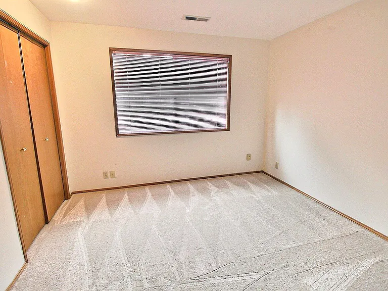 23952 SE 40th Pl — Photo 18