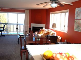 901 Bluffs Dr N, Baiting Hollow, NY 11933