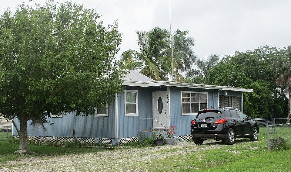 1st image of 205 N Copeland Ave