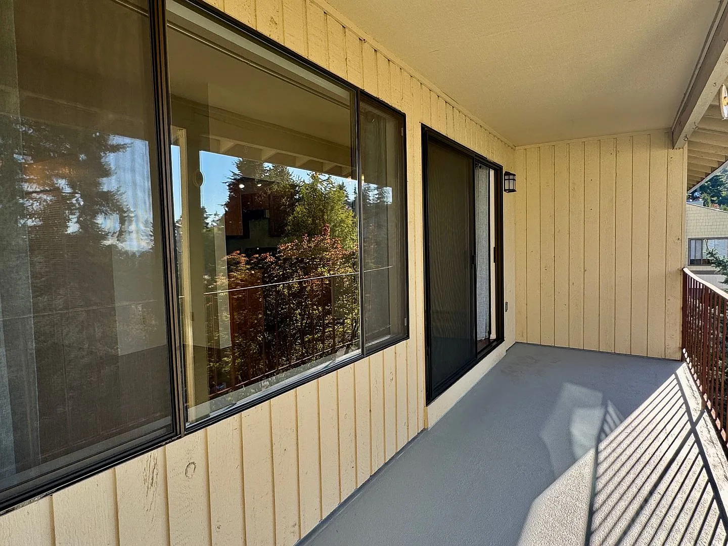Kingston View Condo...2 bedrooms now available — Photo 4
