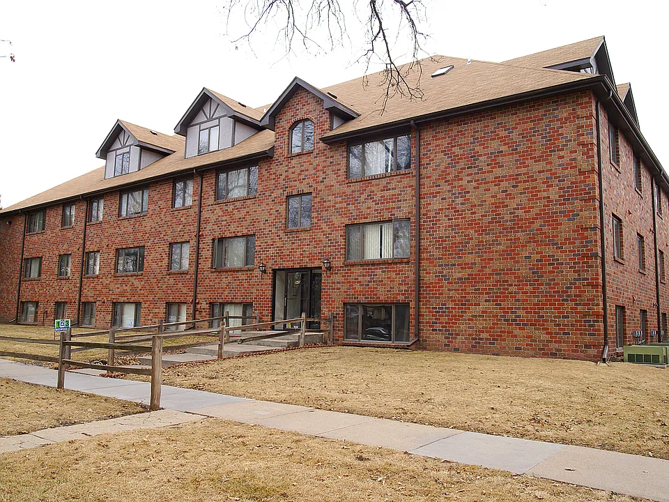 Sundance Apartments