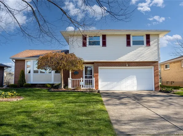 78 McKenzie Ct, Cheektowaga, NY 14227