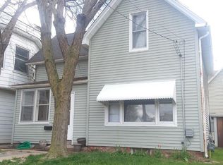 1726 10th St, Moline, IL 61265