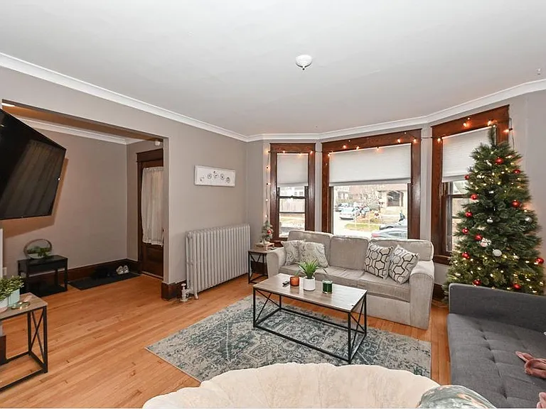 3061 N Cramer St — Photo 3