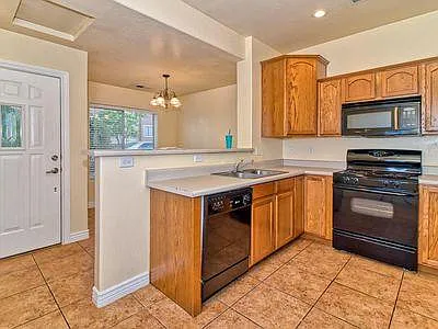 1495 E Payton Way — Photo 5