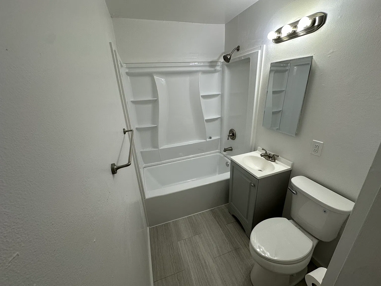5764 Gallatin Ln — Photo 4