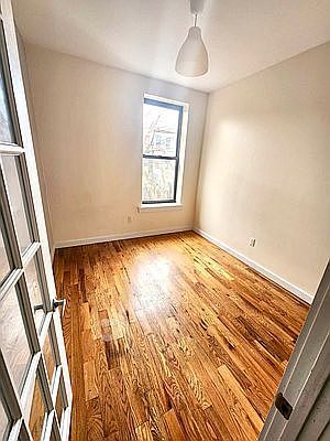 3rd image of 1251 Jefferson Ave #2