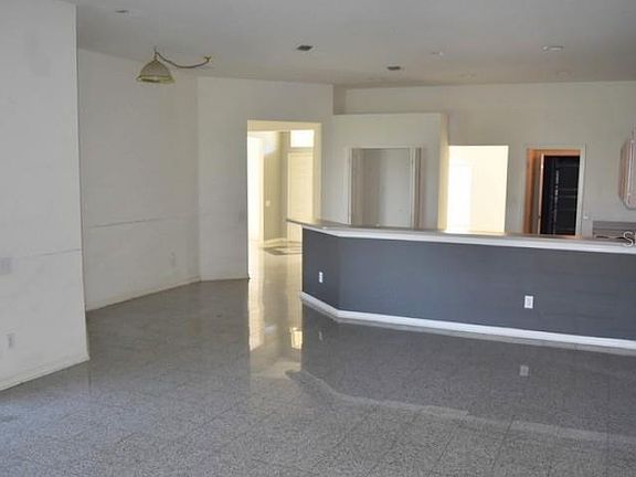 3rd image of 6633 Clair Shore Dr