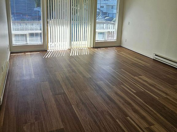 3rd image of 331 102nd Ave SE APT 14