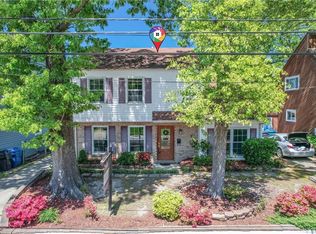 513 Lake Dr, Virginia Beach, VA 23451